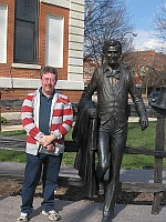 USA - Pontiac IL - David with Lincoln (8 Apr 2009)